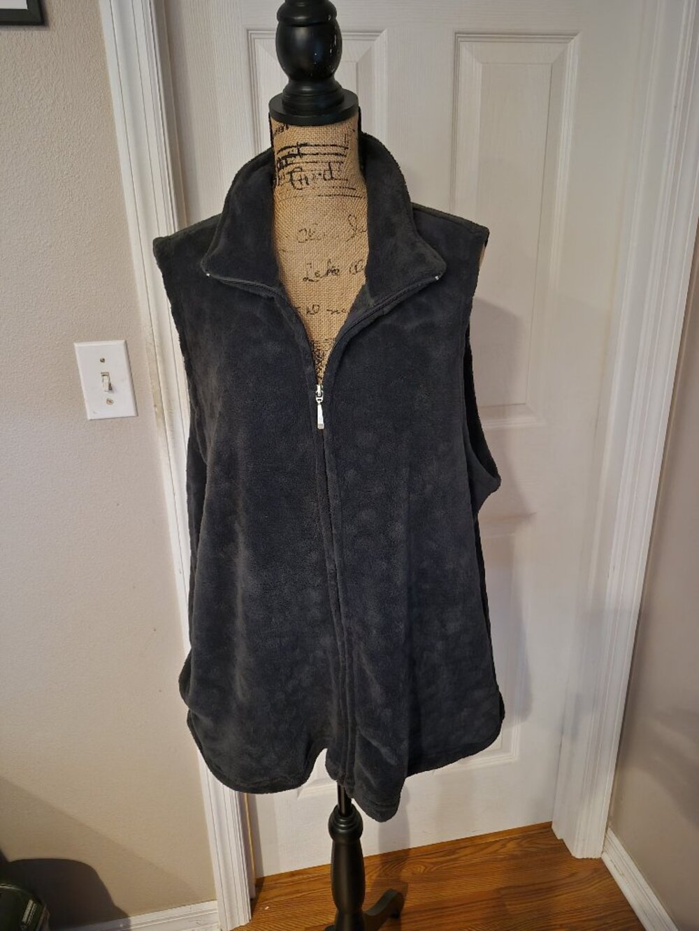 French Laundry Dark Gray Vest Size 2XL